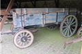 Boerenwagen met vast paneel in het Karrenmuseum Essen